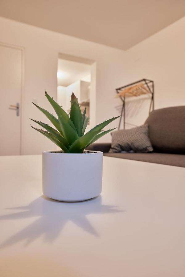 T2Lescordeliers Apartment Pamiers Bagian luar foto